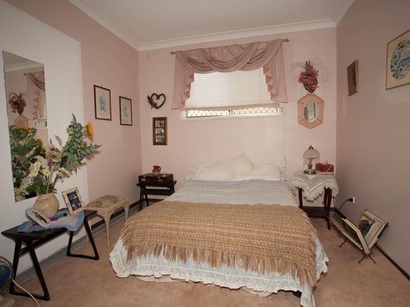 8 Kennard Street, Wellington NSW 2820