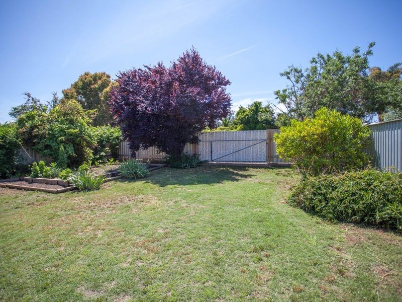 8 Kennard Street, Wellington NSW 2820