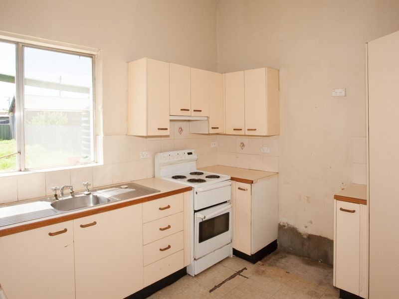 22 Simpson Street, Wellington NSW 2820