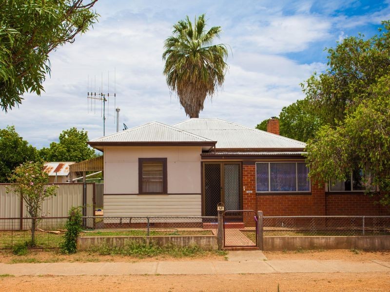 43 Lee Street, Wellington NSW 2820