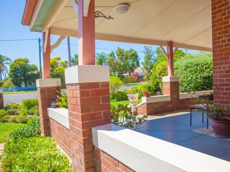 47a Simpson Street, Wellington NSW 2820