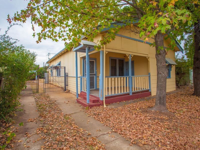 84 Thornton Street, Wellington NSW 2820