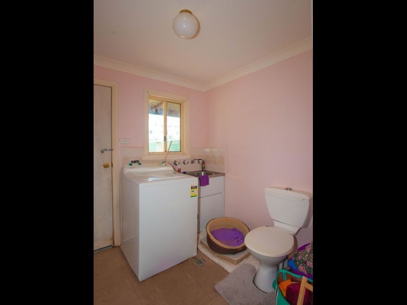 70 Railway Parade, Yeoval NSW 2868