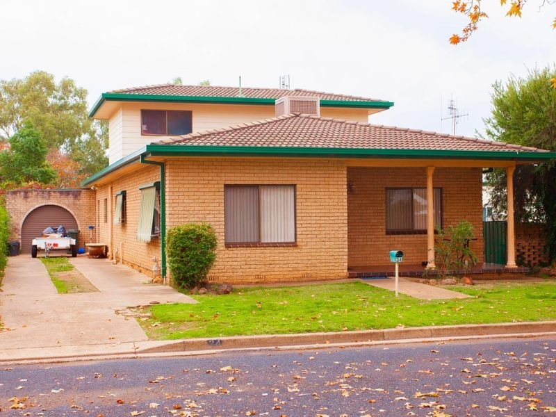 34 Whiteley Street, Wellington NSW 2820