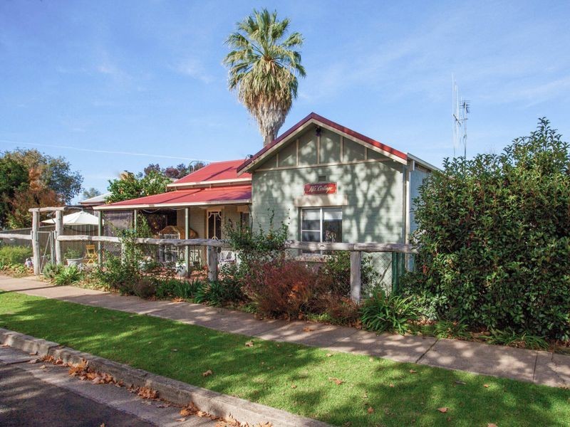 43 Whiteley Street, Wellington NSW 2820
