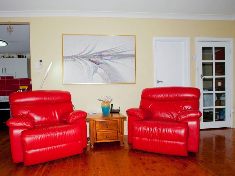 43 Whiteley Street, Wellington NSW 2820