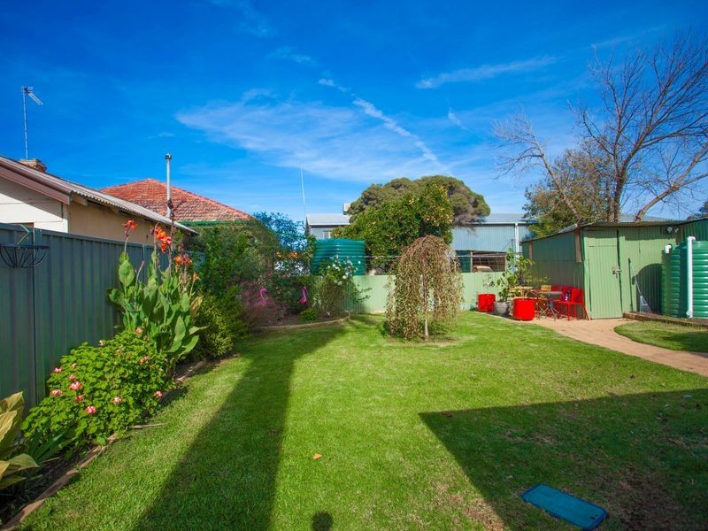 43 Whiteley Street, Wellington NSW 2820