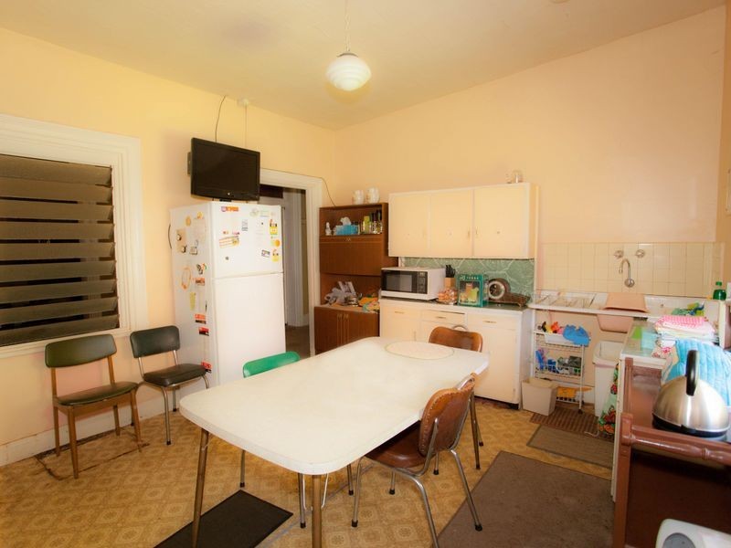 68 Warne Street, Wellington NSW 2820