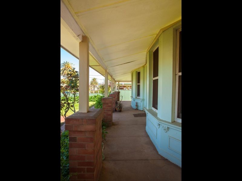 68 Warne Street, Wellington NSW 2820