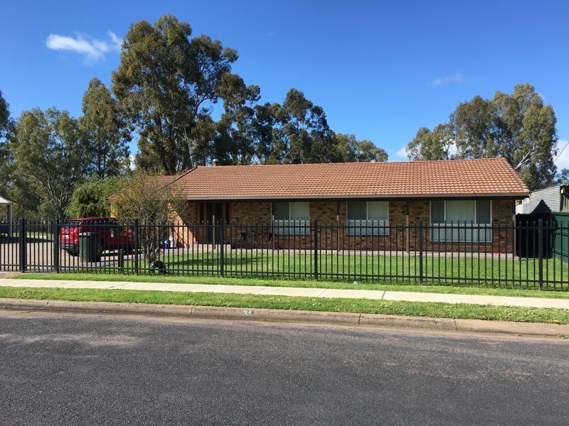 31 Montefiores Street, Wellington NSW 2820