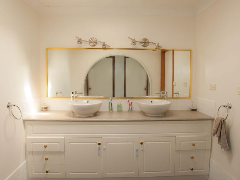 31 Montefiores Street, Wellington NSW 2820