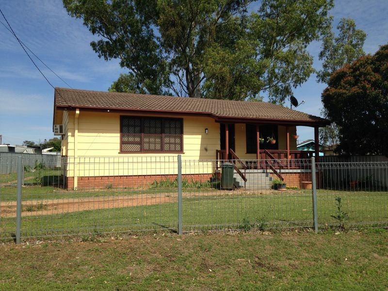 3 Marsh Street, Wellington NSW 2820