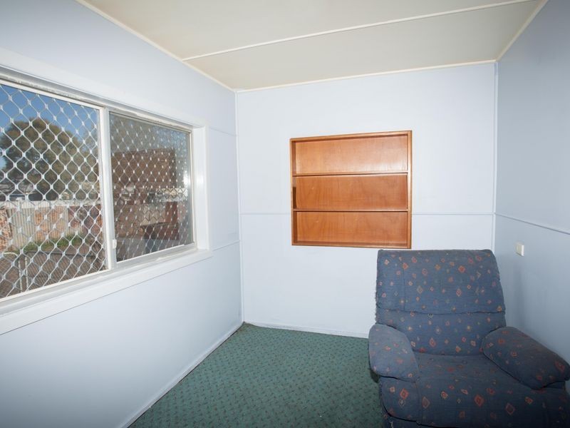 10 Short Street, Wellington NSW 2820