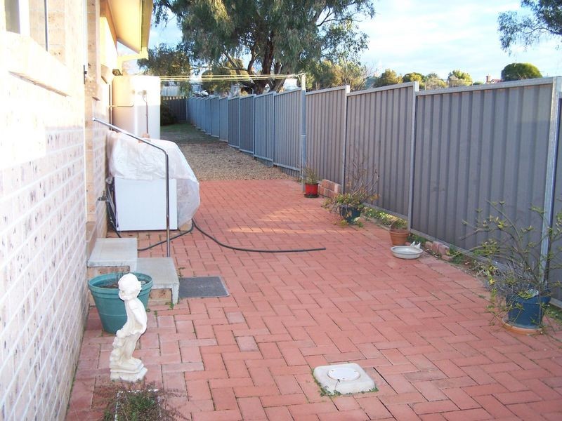 6/153 Gisborne Street, Wellington NSW 2820