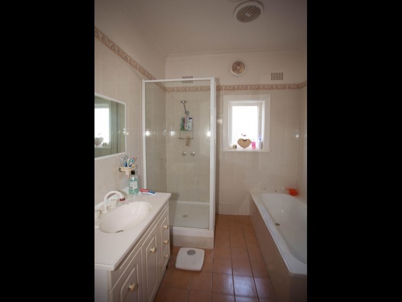 31 Simpson Street, Wellington NSW 2820