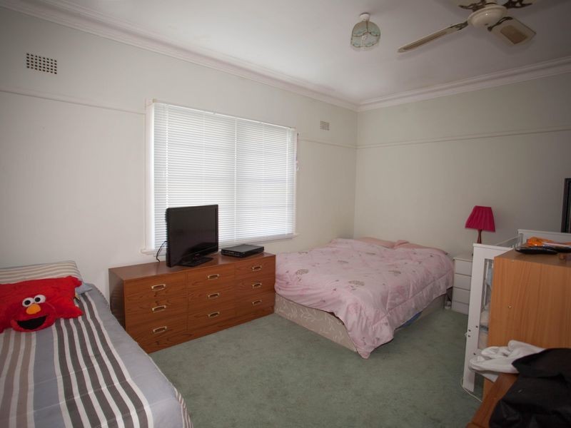 31 Simpson Street, Wellington NSW 2820