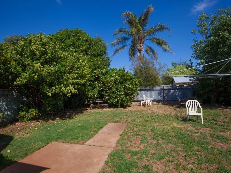 31 Simpson Street, Wellington NSW 2820