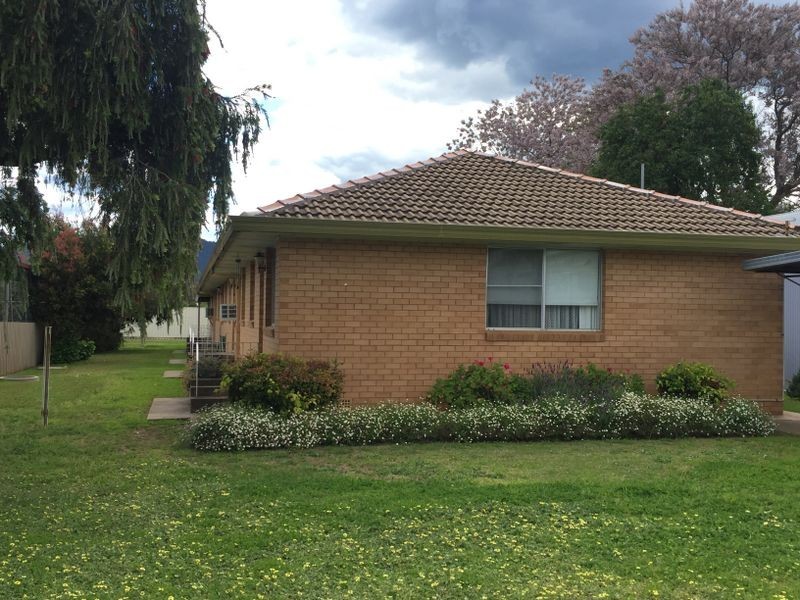 2/73 Lee, Wellington NSW 2820