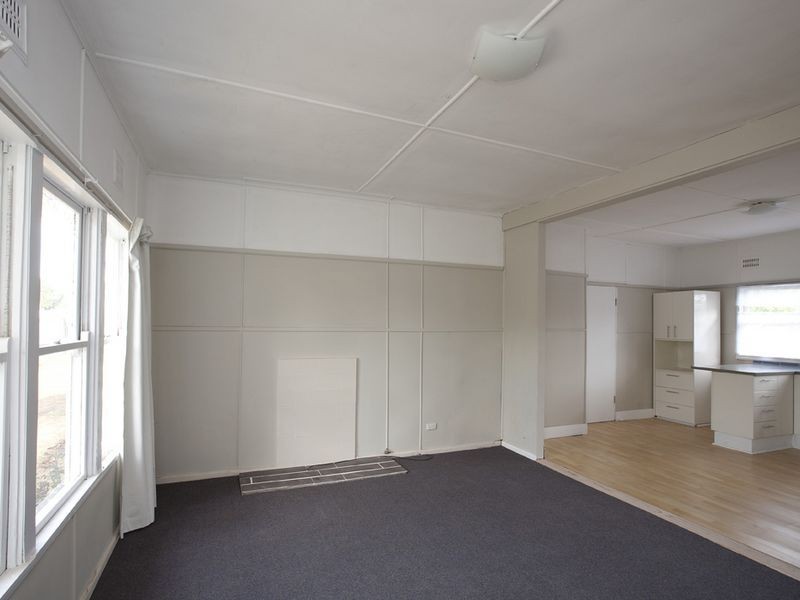 100 Simpson Street, Wellington NSW 2820