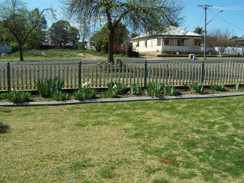 39 Zouch Street, Wellington NSW 2820