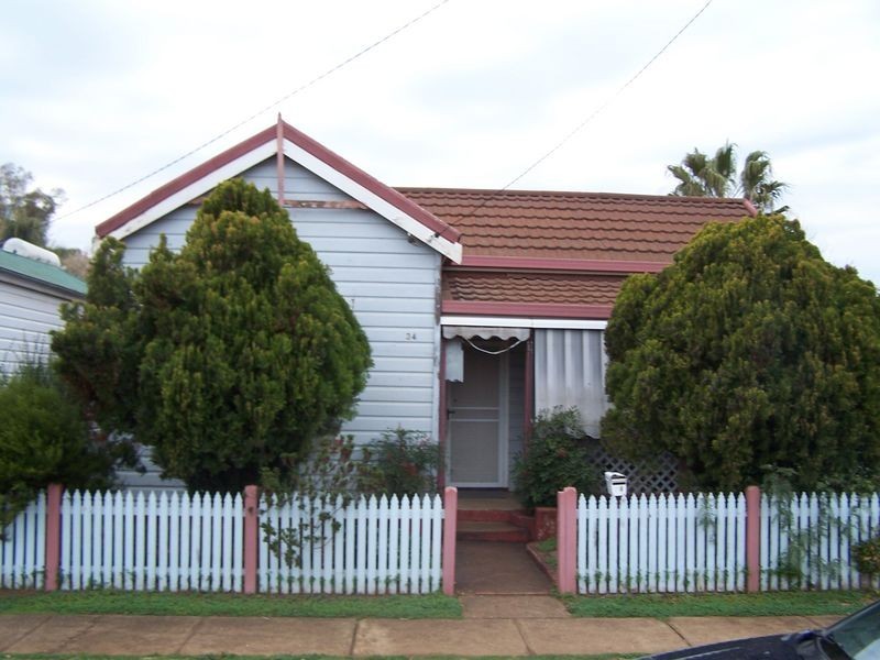 34 Arthur Street, Wellington NSW 2820