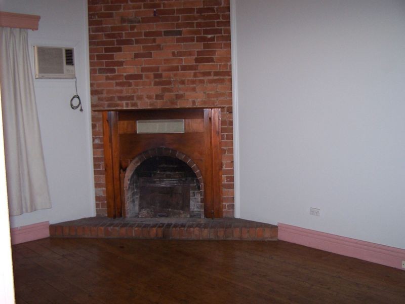 70 Simpson Street, Wellington NSW 2820