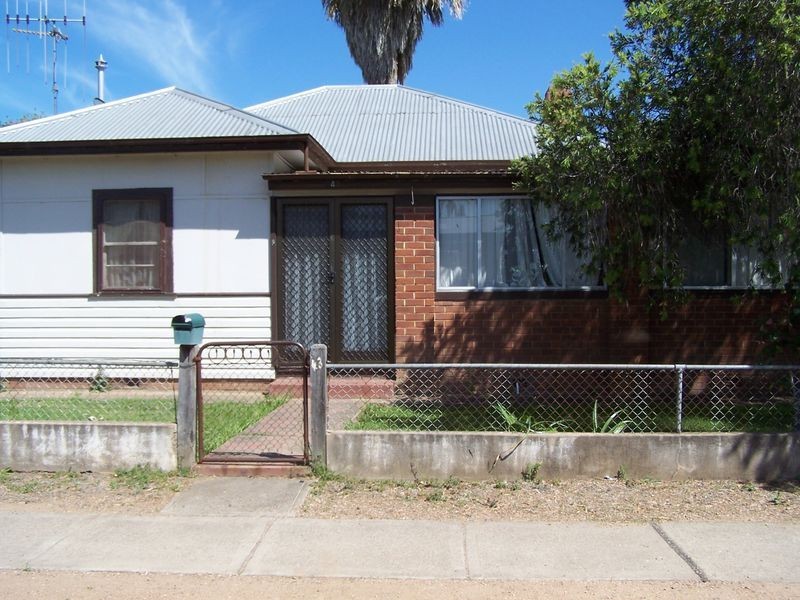 43 Lee Street, Wellington NSW 2820