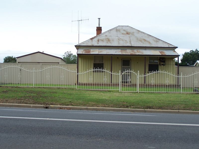 6 Dubbo Road, Wellington NSW 2820