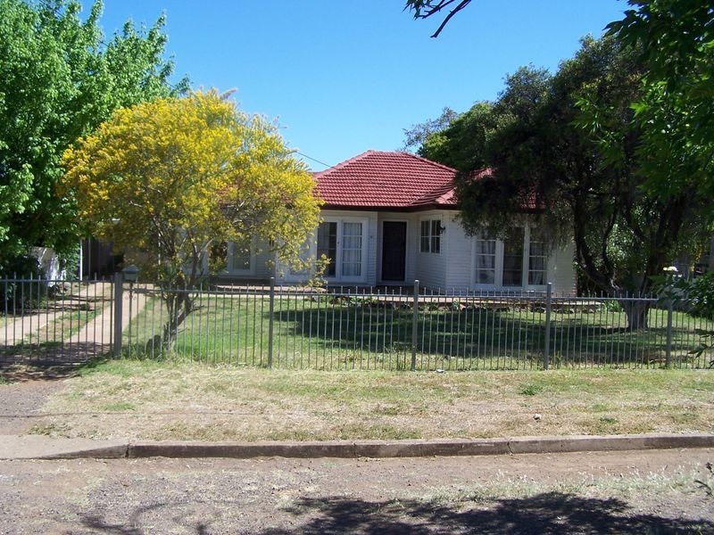 61 Zouch Street, Wellington NSW 2820