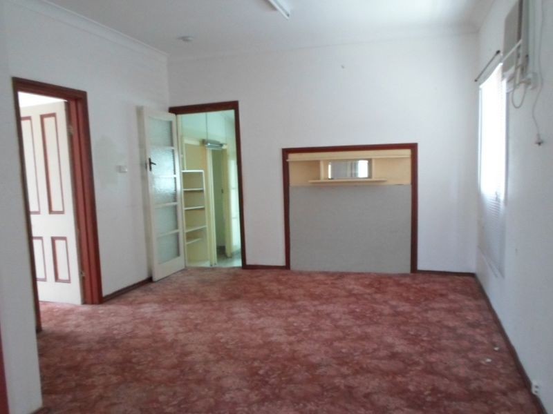 67 Whiteley Street, Wellington NSW 2820