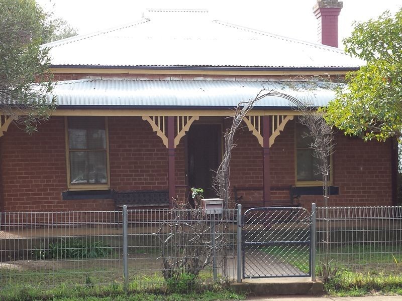 32 Maxwell Street, Wellington NSW 2820
