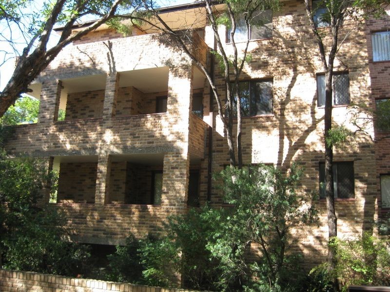 18-20 Queens Road, Westmead NSW 2145