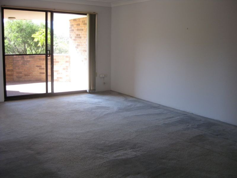 18-20 Queens Road, Westmead NSW 2145