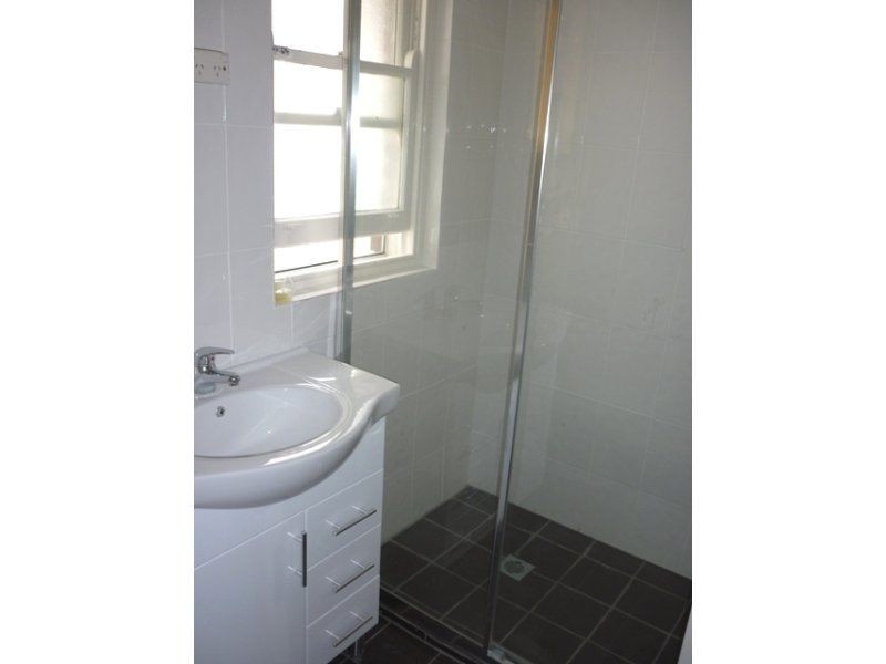 4 Toohey Avenue, Westmead NSW 2145