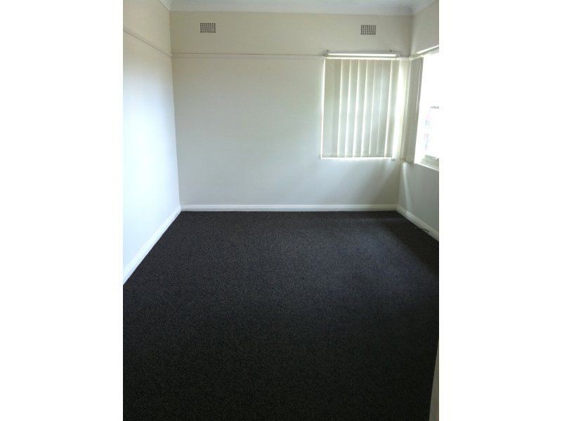 4 Toohey Avenue, Westmead NSW 2145