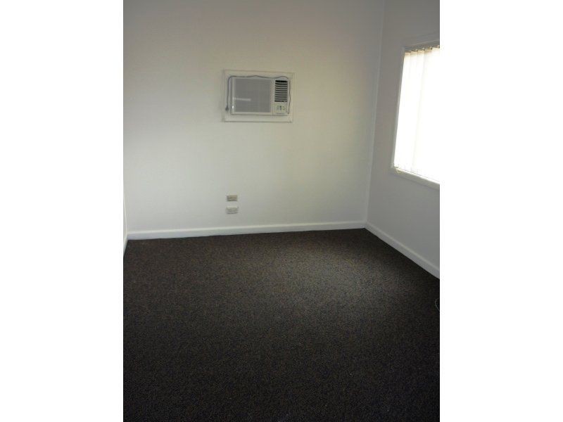 4 Toohey Avenue, Westmead NSW 2145