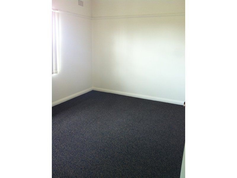 4 Toohey Avenue, Westmead NSW 2145