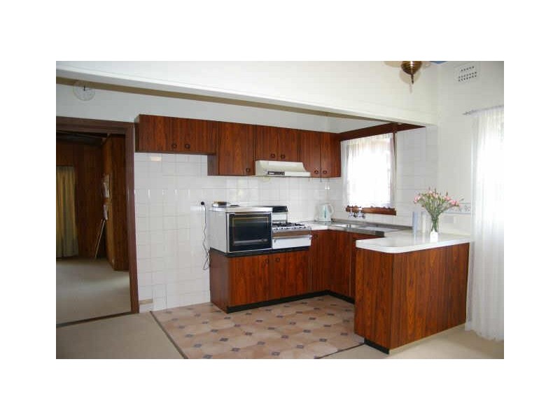 36 MOREE AVENUE, Westmead NSW 2145