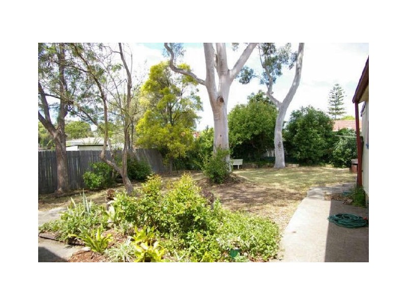 36 MOREE AVENUE, Westmead NSW 2145