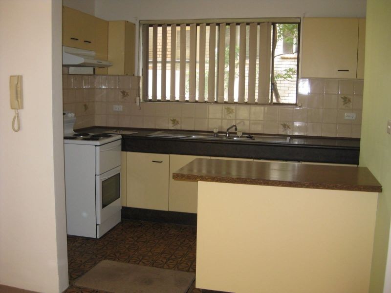 20 Caroline Street, Westmead NSW 2145