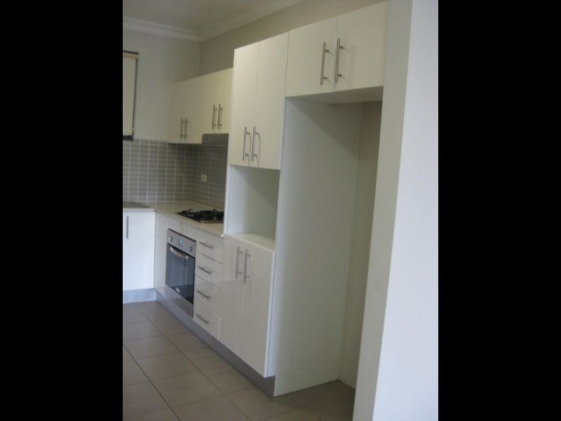 32-34 Mons Road, Westmead NSW 2145