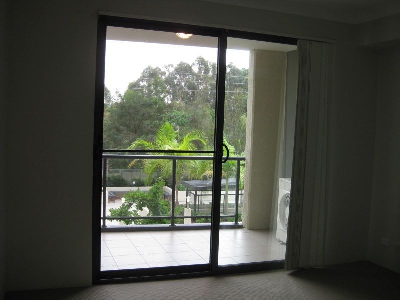 32-34 Mons Road, Westmead NSW 2145