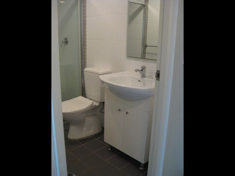 32-34 Mons Road, Westmead NSW 2145