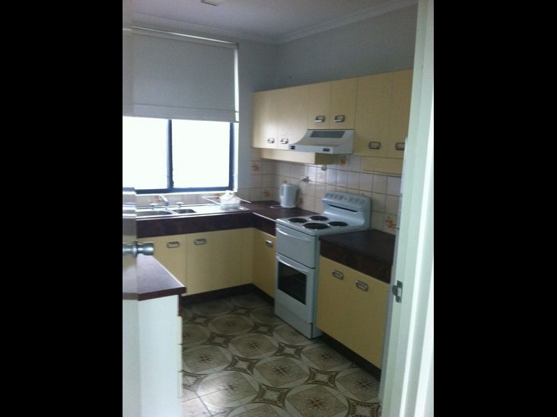 27 Railway Parade, Westmead NSW 2145