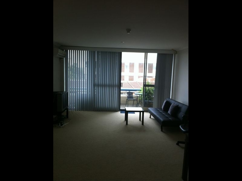 27 Railway Parade, Westmead NSW 2145