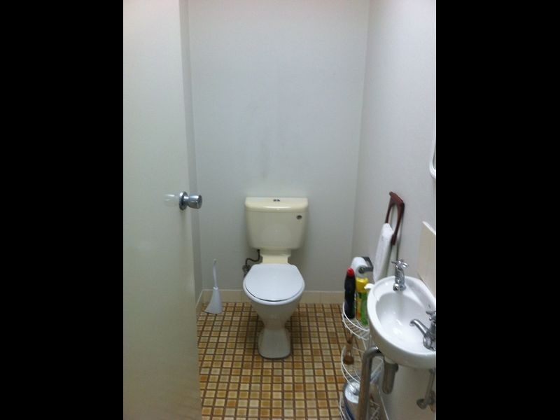 27 Railway Parade, Westmead NSW 2145