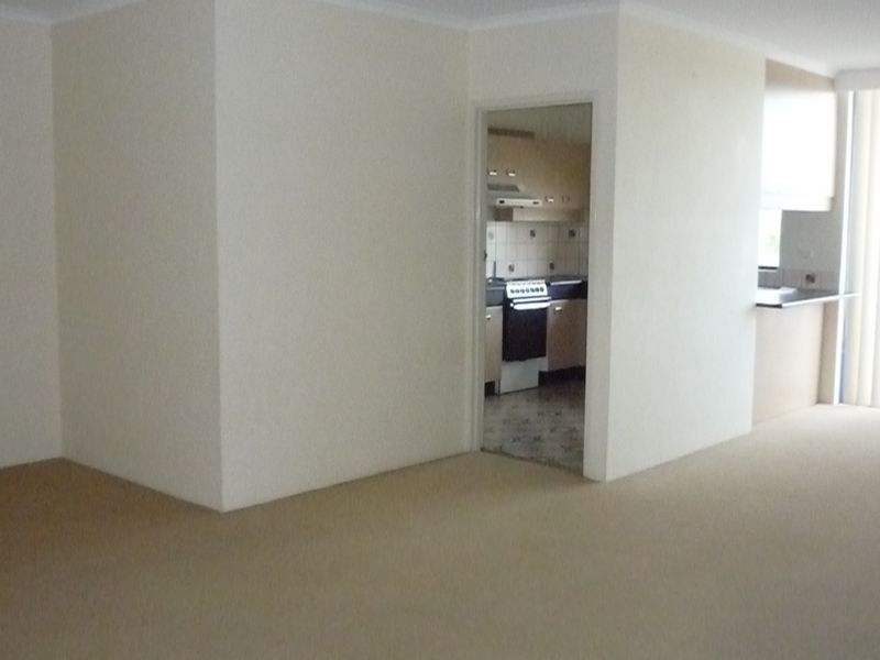 27 Railway Parade, Westmead NSW 2145