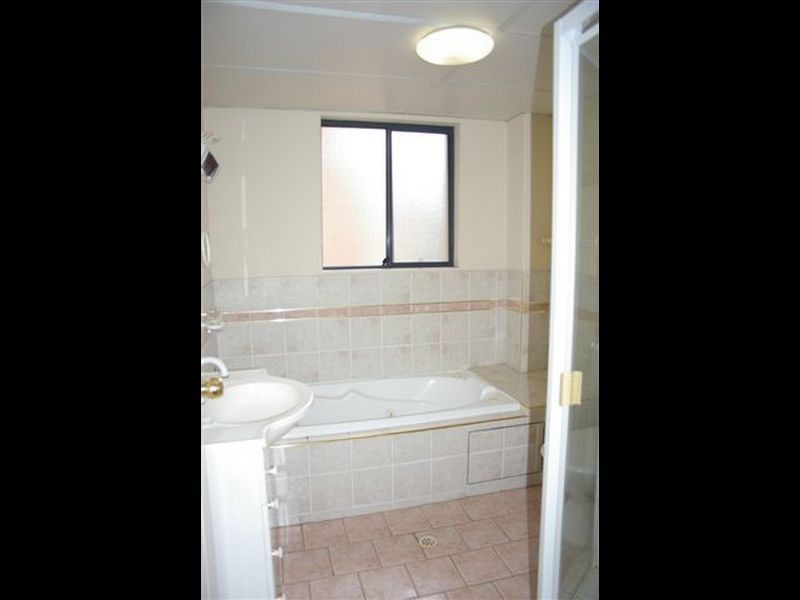 34 Hassall Street, Westmead NSW 2145