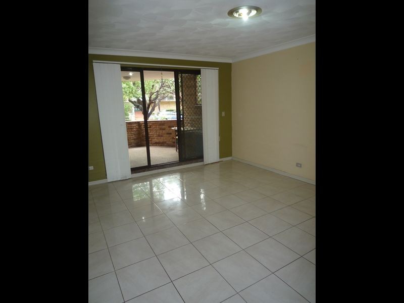 18-20 Queens Road, Westmead NSW 2145