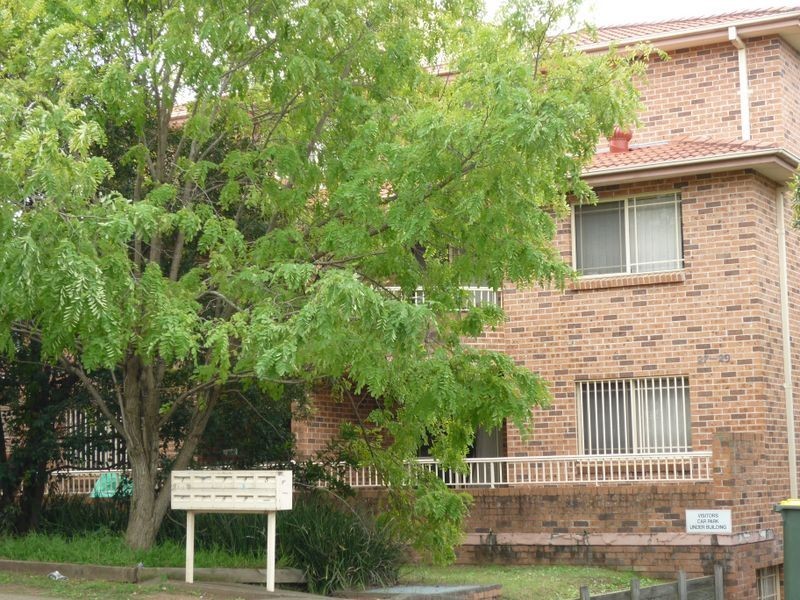 27 Bailey Street, Westmead NSW 2145